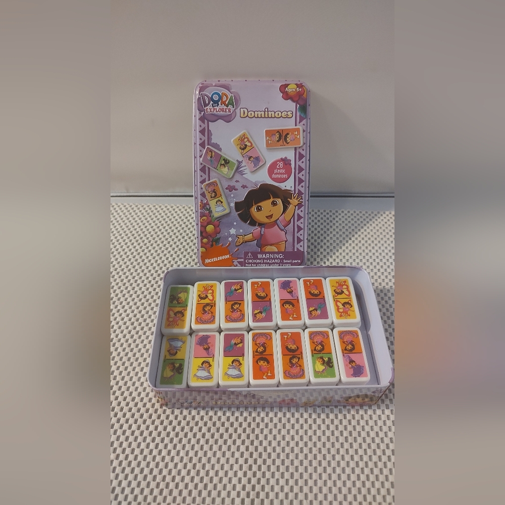 Dora the Explorer Dominoes Nickelodeon Tin with Plastic Dominoes 2009 Nick Jr.